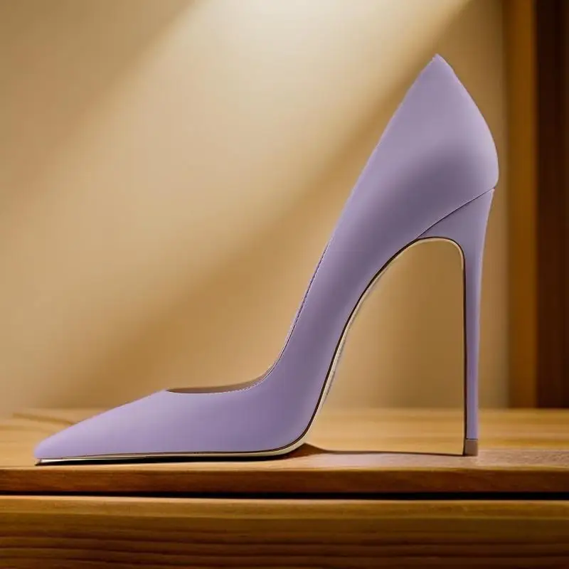 Photography Of Lighting - Sepatu hak tinggi runcing anti suede